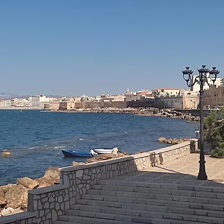 Maremura , Spiagge E Isole A Due Passi